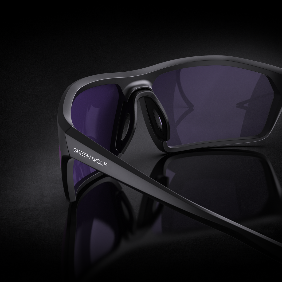 Green Wolf Ace - Black Glacier