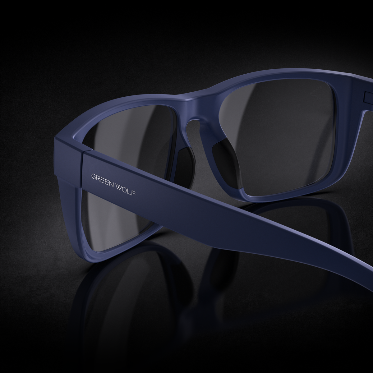 Green Wolf Guardian - Navy