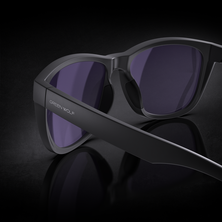 Green Wolf Scout - Black Glacier