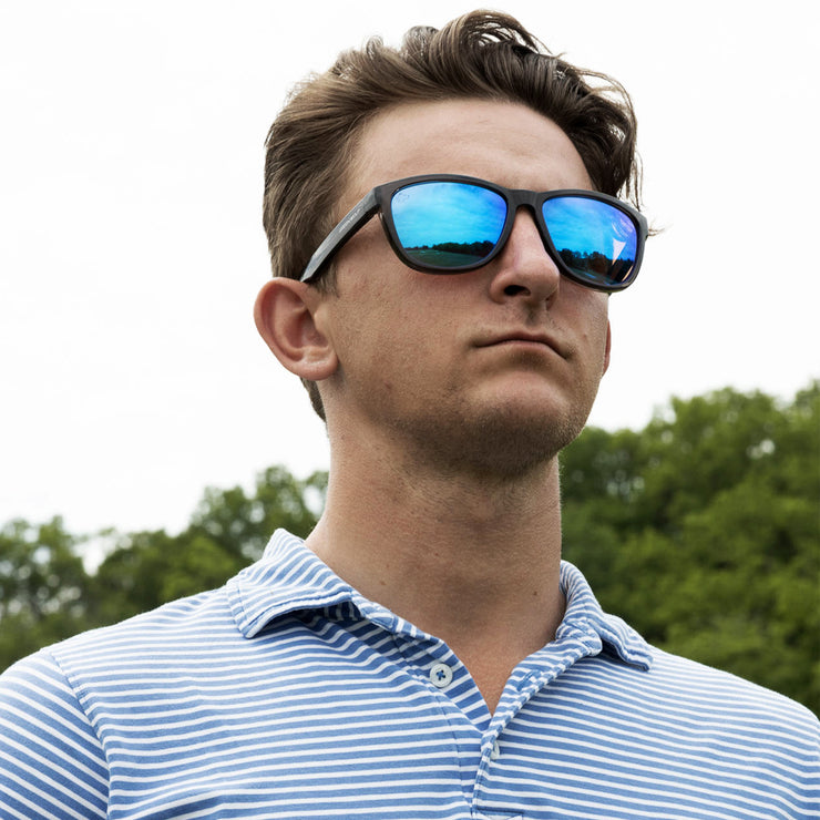 Green Wolf Scout - Black Glacier