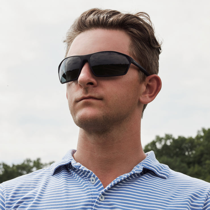 Green Wolf Ace - Blackout