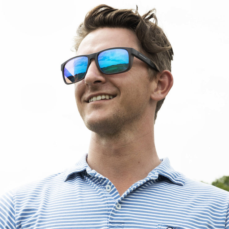 Green Wolf Guardian - Blackout