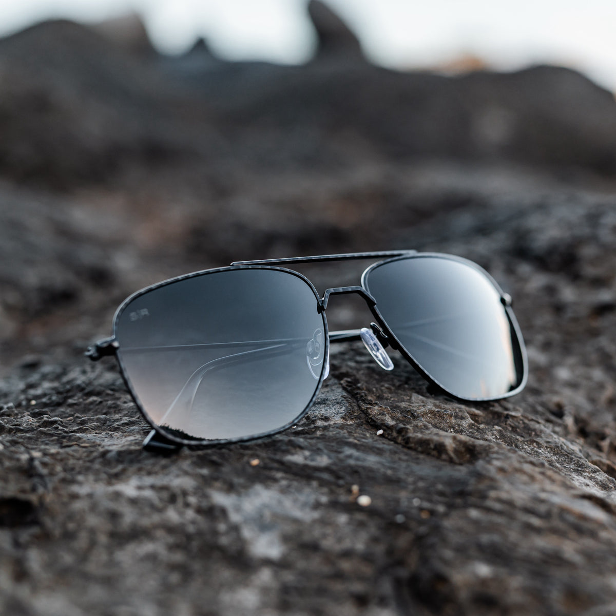 Navigator - Carbon Fiber Polarized