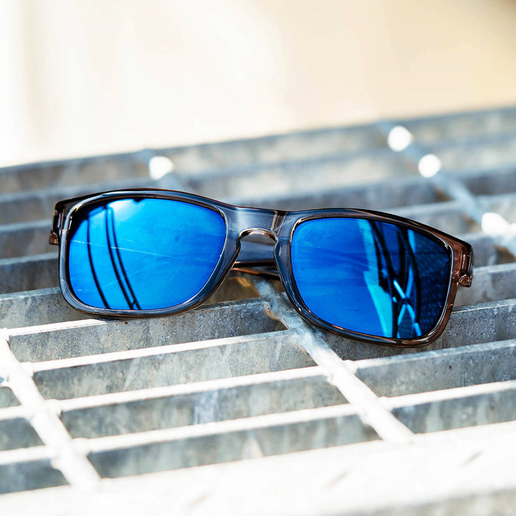 Titan - Navy Smoke Polarized
