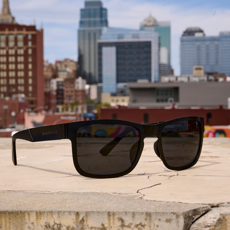 Metal Titan - Stealth Polarized