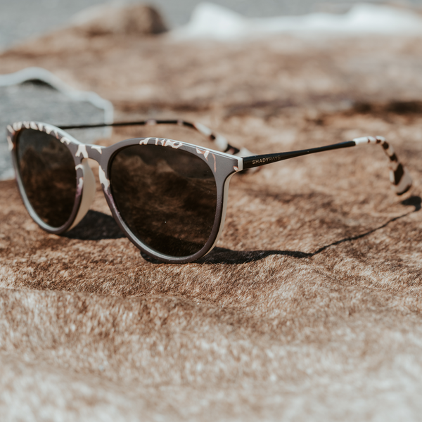 Ray-Ban - Lunettes de soleil rondes à motif écaille de tortue - Beige Ray-Ban - Lunettes de soleil rondes à motif écaille de tortue - Beige