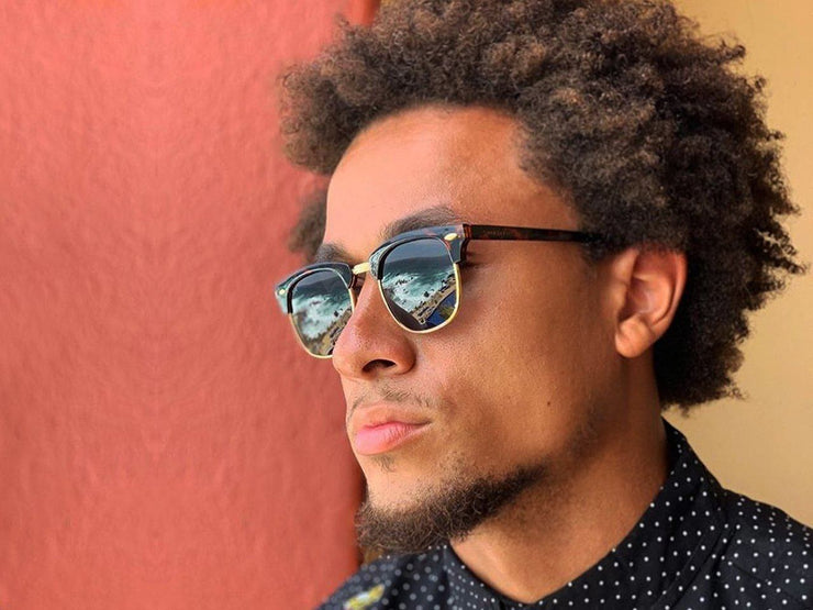 Oakmont - Tortoise Polarized Signature Classics Shady Rays 